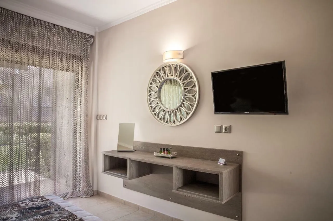 Royalty Suites Seaside Nikiti  Hotel