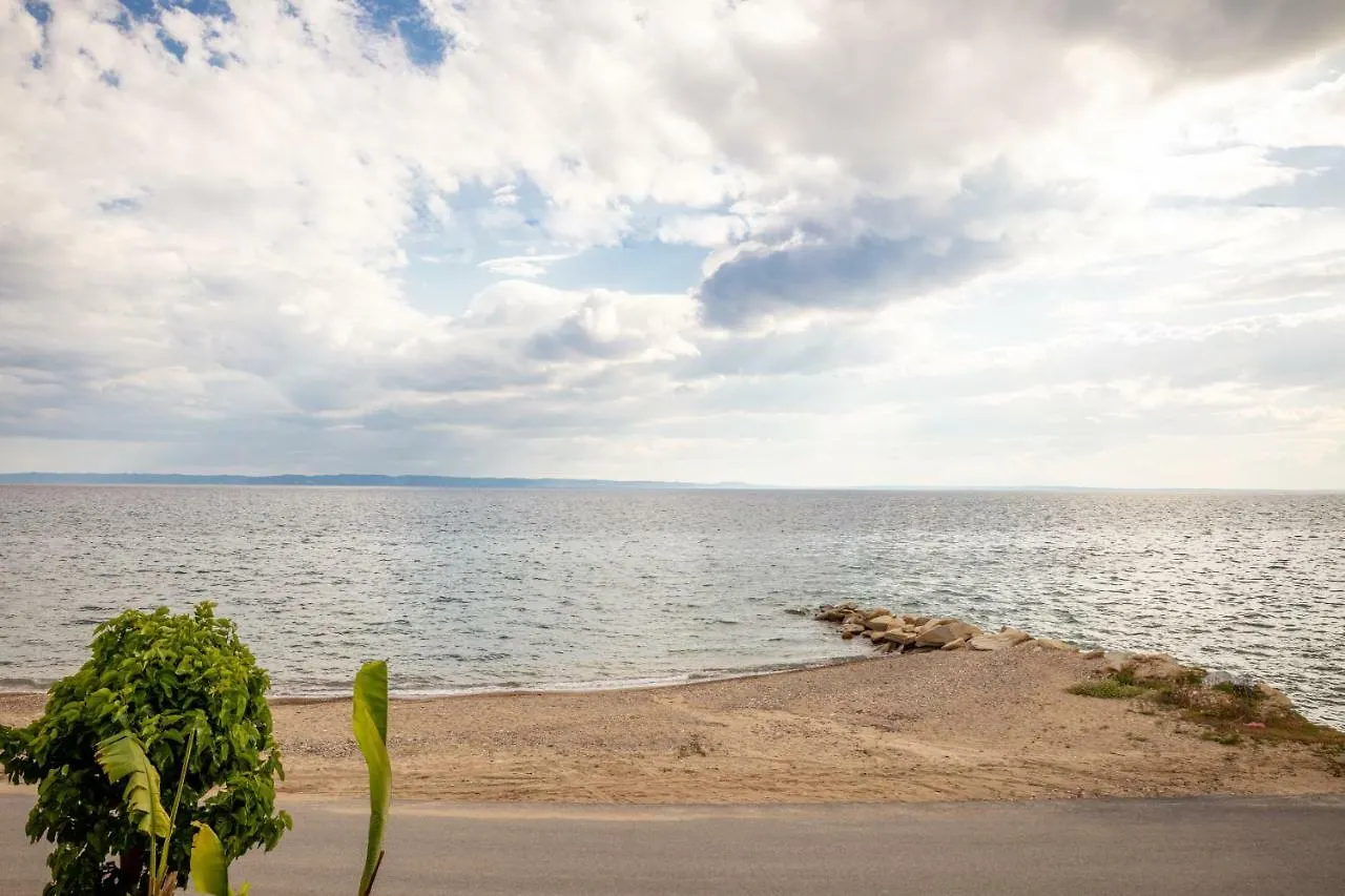 Royalty Suites Seaside Nikiti  Řecko