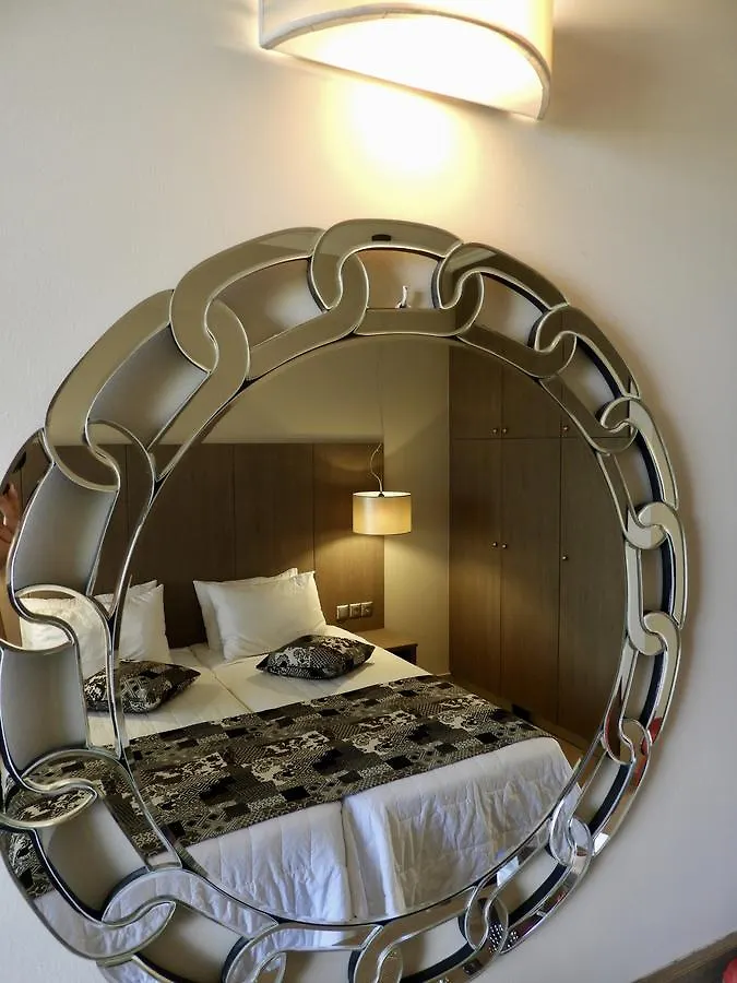 ניקיטי Royalty Suites Seaside